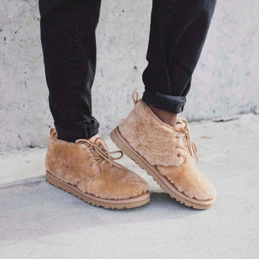 EUC UGG Neumel Cozy